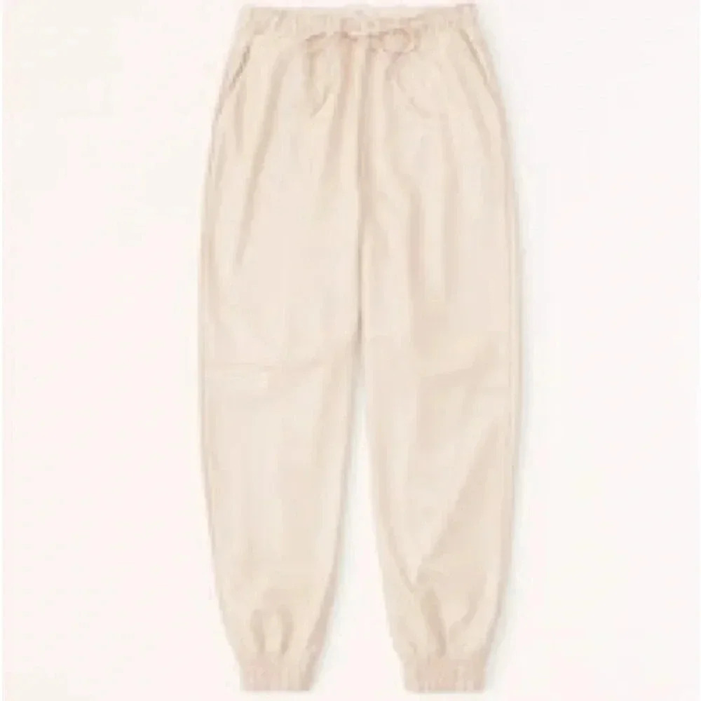 abercrombie & Fitch vegan leather sunday joggers - Picture 3 of 3